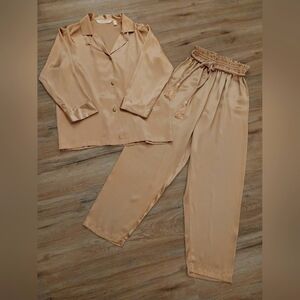 NEW! Vintage Victoria's Secret Catalog 100% silk 3-piece lounge/pajama set!